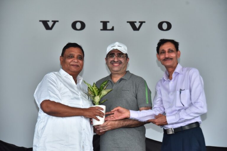 Volvo Car India transformsSiddharthVihar, Ghaziabad Dump-Yard into Urban Forest